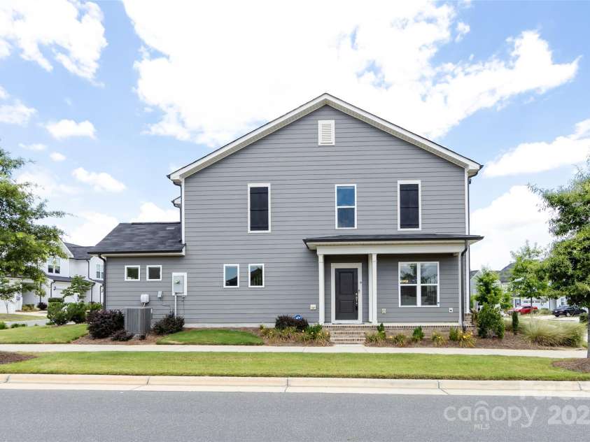 23109 Clarabelle Drive, Charlotte, NC 28273.  MLS# CAR4277042, YatesRealty ID 24243. 