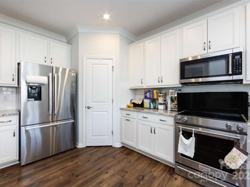 23109 Clarabelle Drive, Charlotte, NC 28273.  MLS# CAR4277042, YatesRealty ID 24243. 