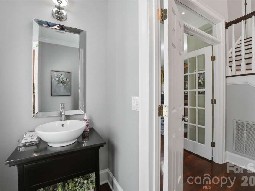 18928 Peninsula Point Drive, Cornelius, NC 28031.  MLS# CAR4372334, YatesRealty ID 24244. 