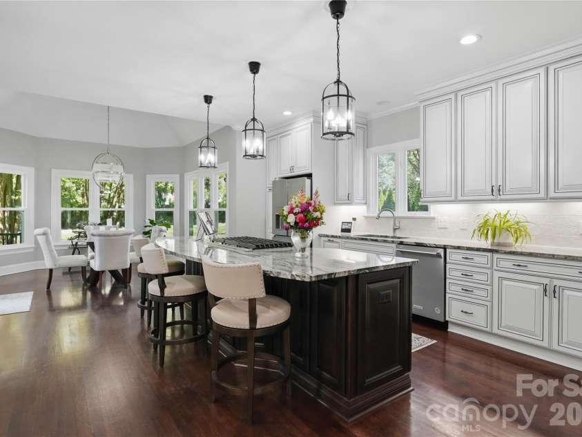 18928 Peninsula Point Drive, Cornelius, NC 28031.  MLS# CAR4372334, YatesRealty ID 24244. 