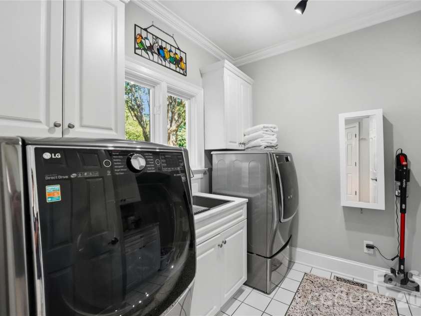 18928 Peninsula Point Drive, Cornelius, NC 28031.  MLS# CAR4372334, YatesRealty ID 24244. 