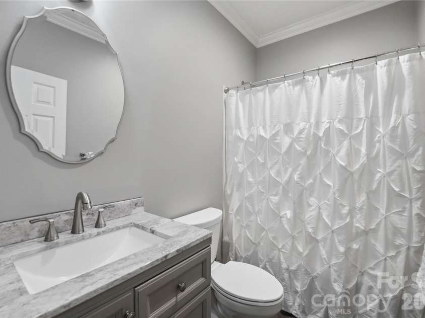 18928 Peninsula Point Drive, Cornelius, NC 28031.  MLS# CAR4372334, YatesRealty ID 24244. 