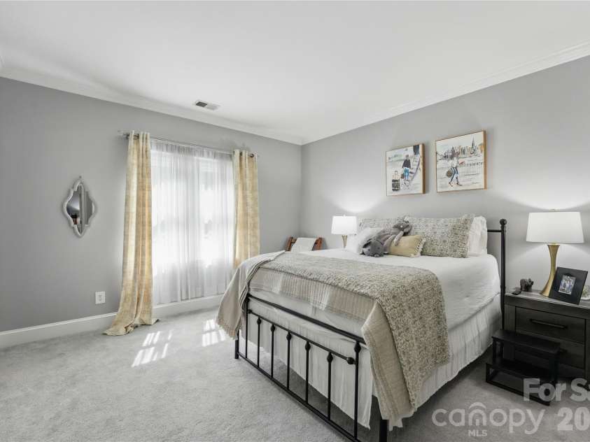 18928 Peninsula Point Drive, Cornelius, NC 28031.  MLS# CAR4372334, YatesRealty ID 24244. 