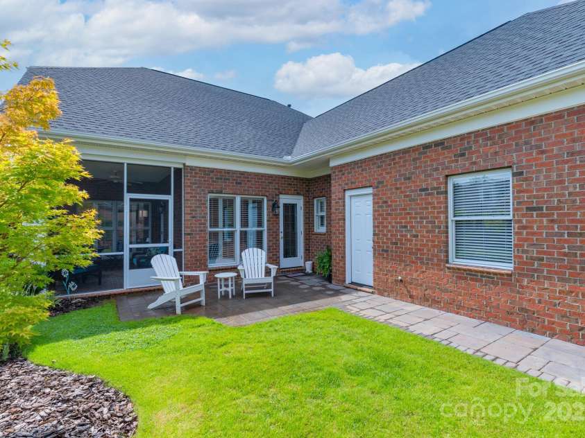 971 Blakeley Walk, Rock Hill, SC 29732.  MLS# CAR4277700, YatesRealty ID 24244. 