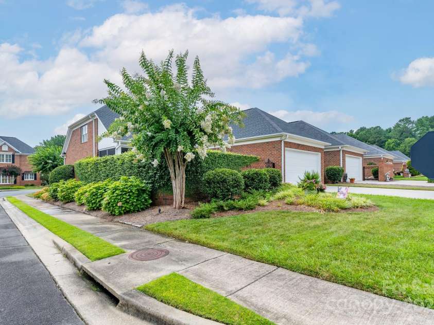 971 Blakeley Walk, Rock Hill, SC 29732.  MLS# CAR4277700, YatesRealty ID 24244. 