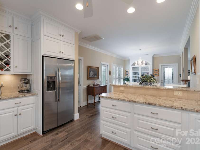 971 Blakeley Walk, Rock Hill, SC 29732.  MLS# CAR4277700, YatesRealty ID 24244. Kitchen