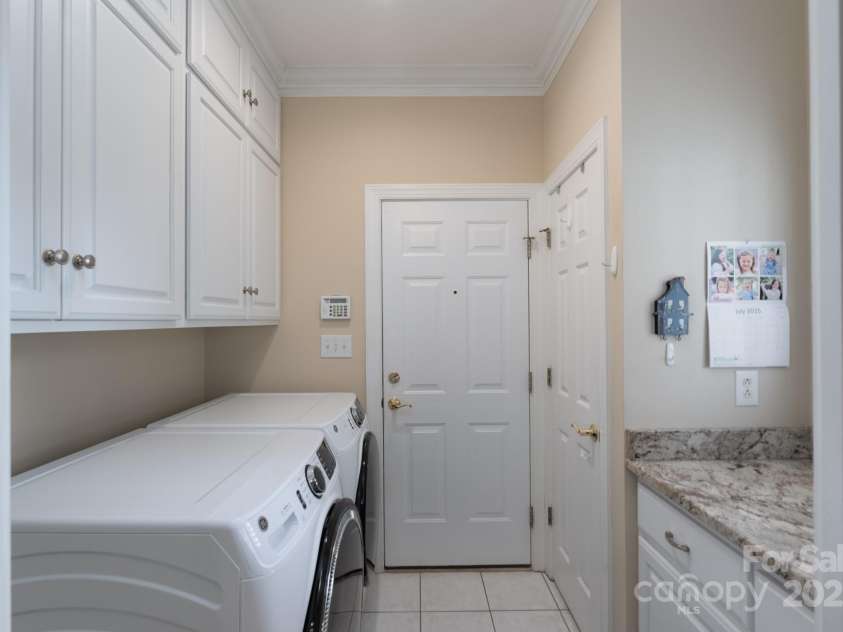 971 Blakeley Walk, Rock Hill, SC 29732.  MLS# CAR4277700, YatesRealty ID 24244. Laundry Room (main level)