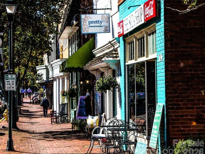 131 Morrison Hill Road, Davidson, NC 28036.  MLS# CAR4347285, YatesRealty ID 24245. Downtown Davidson is a quintessential small town with a library, shops, award-winning restaurants, and an esteemed college.