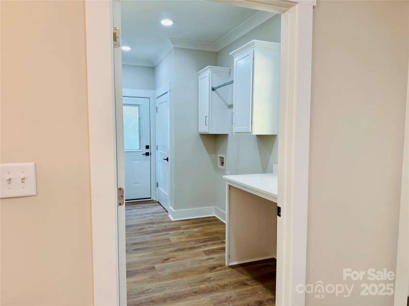 5021 Hillcrest Drive, Catawba, SC 29704.  MLS# CAR4278215, YatesRealty ID 24245. 