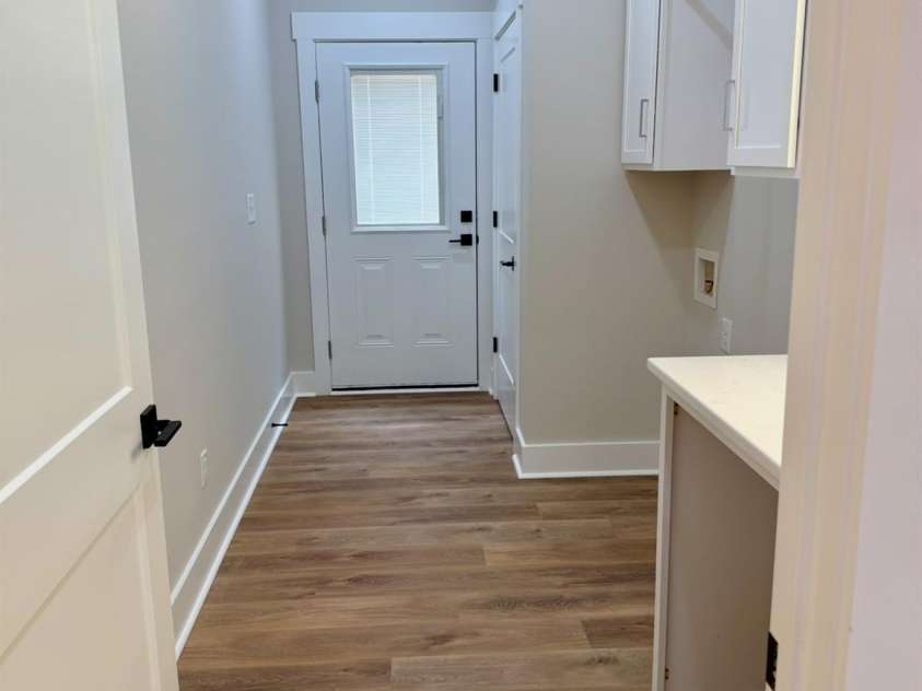 5021 Hillcrest Drive, Catawba, SC 29704.  MLS# CAR4278215, YatesRealty ID 24245. 