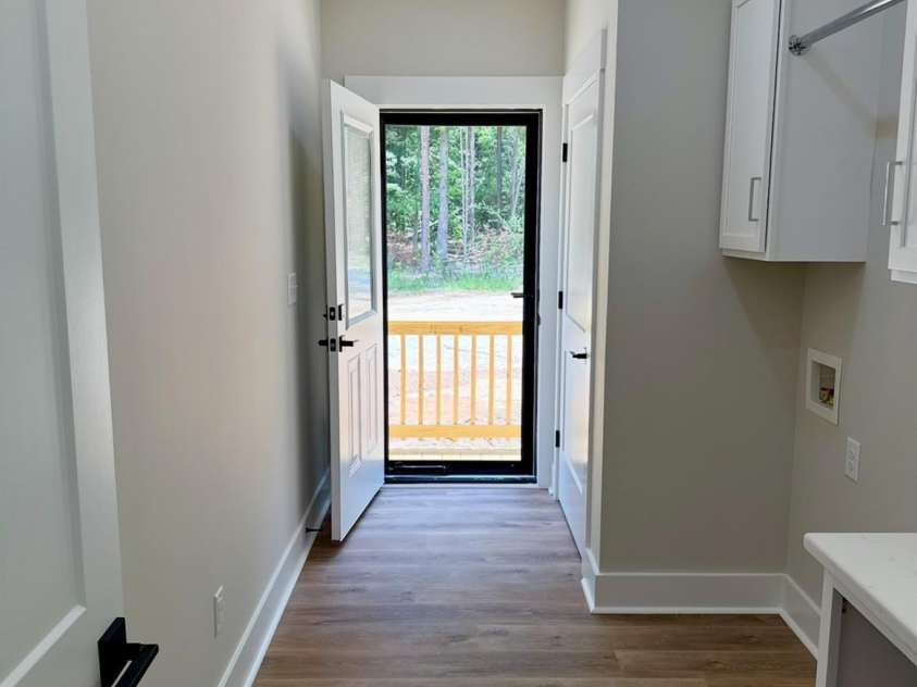 5021 Hillcrest Drive, Catawba, SC 29704.  MLS# CAR4278215, YatesRealty ID 24245. 