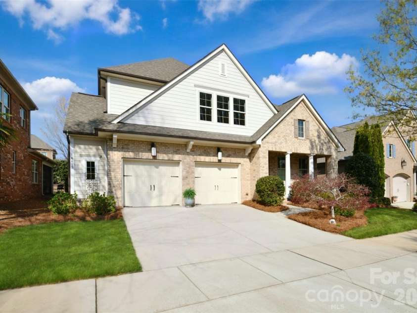 16615 Redding Park Lane, Cornelius, NC 28031.  MLS# CAR4362429, YatesRealty ID 24247. 