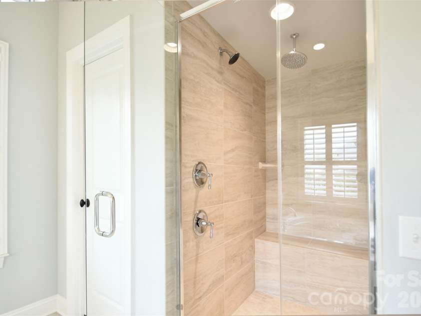 16615 Redding Park Lane, Cornelius, NC 28031.  MLS# CAR4362429, YatesRealty ID 24247. 