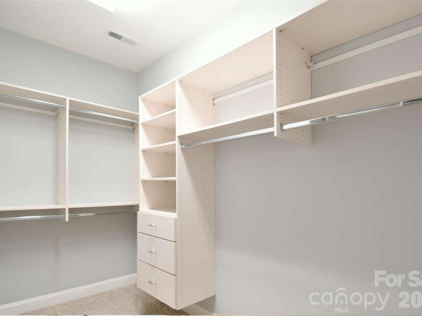 16615 Redding Park Lane, Cornelius, NC 28031.  MLS# CAR4362429, YatesRealty ID 24247. 