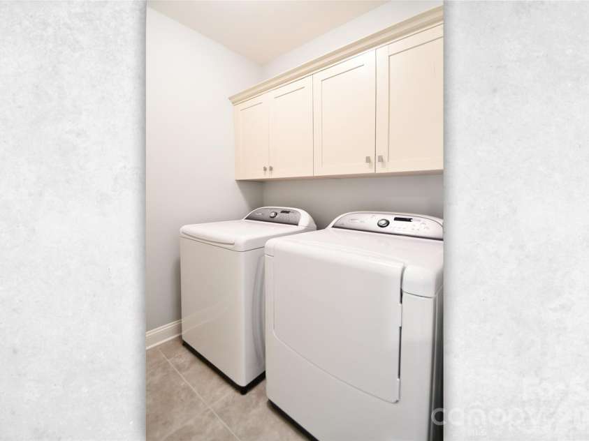 16615 Redding Park Lane, Cornelius, NC 28031.  MLS# CAR4362429, YatesRealty ID 24247. 