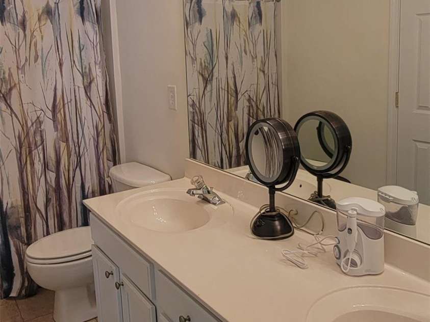 6720 Cypress Tree Lane, Charlotte, NC 28215.  MLS# CAR4276413, YatesRealty ID 24252. 