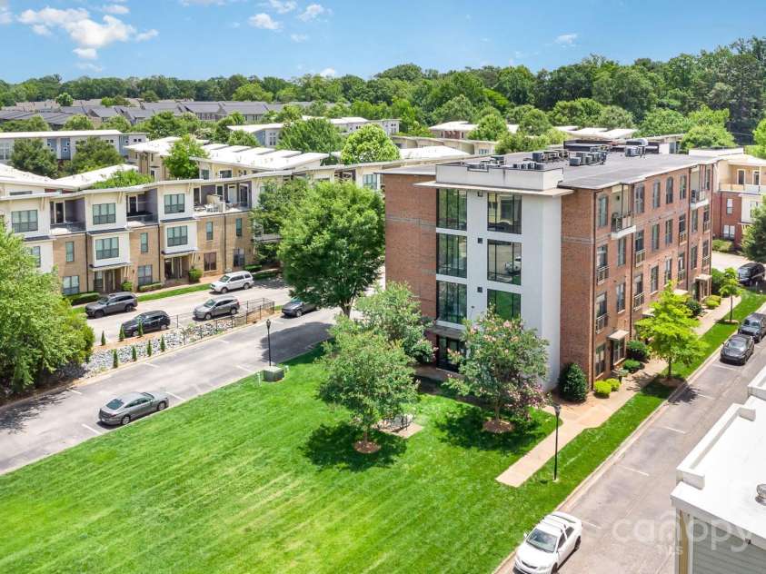 3271 Noda Boulevard, Charlotte, NC 28205.  MLS# CAR4267285, YatesRealty ID 24253. 