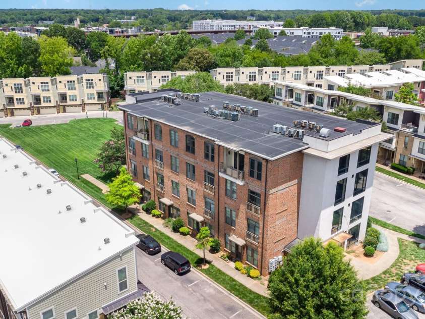3271 Noda Boulevard, Charlotte, NC 28205.  MLS# CAR4267285, YatesRealty ID 24253. 