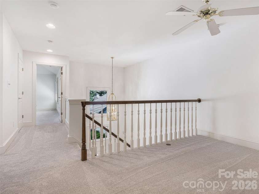 8952 Challis Hill Lane, Charlotte, NC 28226.  MLS# CAR4383322, YatesRealty ID 24254. 