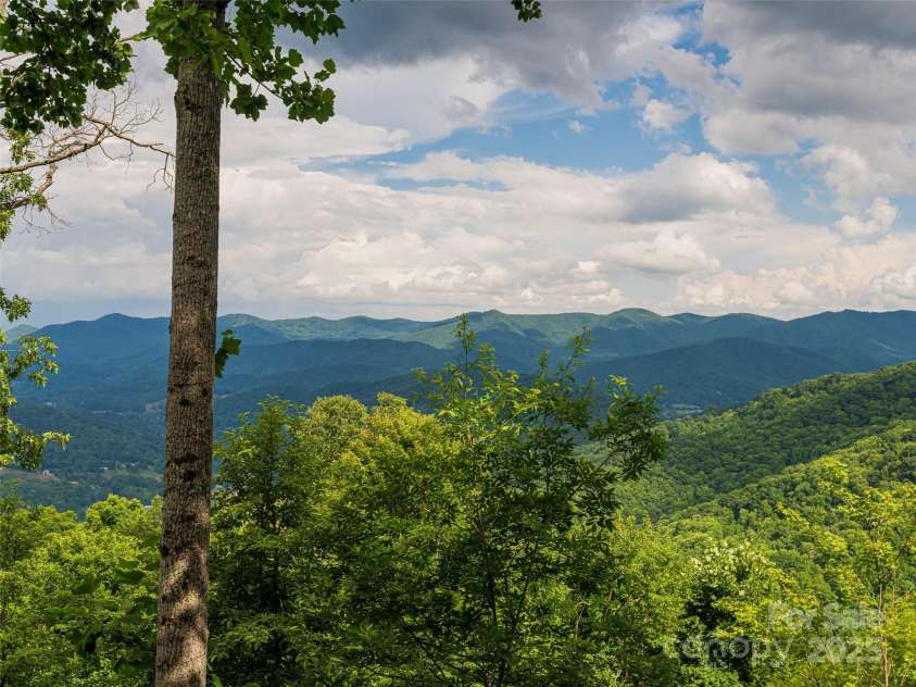 130 Bluff Creek Terrace, Candler, NC 28715.  MLS# CAR4278515, YatesRealty ID 24257. 