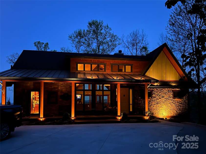 130 Bluff Creek Terrace, Candler, NC 28715.  MLS# CAR4278515, YatesRealty ID 24257. 