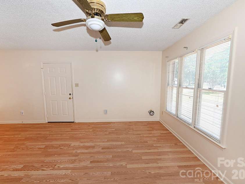 4445 Sulphur Springs Road, Hickory, NC 28601.  MLS# CAR4379097, YatesRealty ID 24257. 
