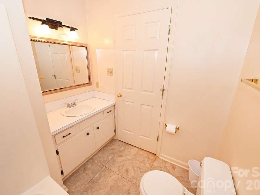 4445 Sulphur Springs Road, Hickory, NC 28601.  MLS# CAR4379097, YatesRealty ID 24257. 