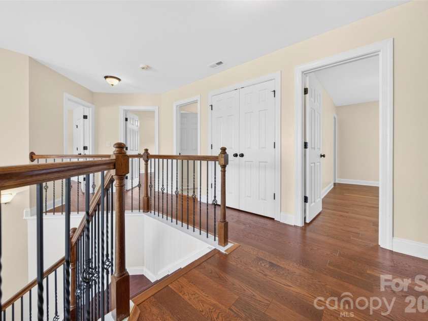 1008 Spring Rose Lane, Matthews, NC 28104.  MLS# CAR4382906, YatesRealty ID 24258. 