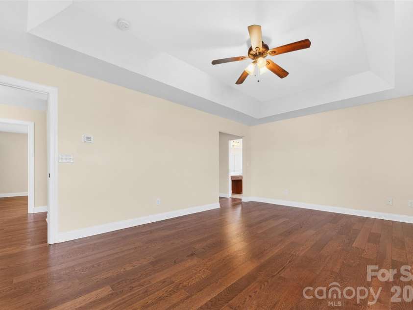 1008 Spring Rose Lane, Matthews, NC 28104.  MLS# CAR4382906, YatesRealty ID 24258. 