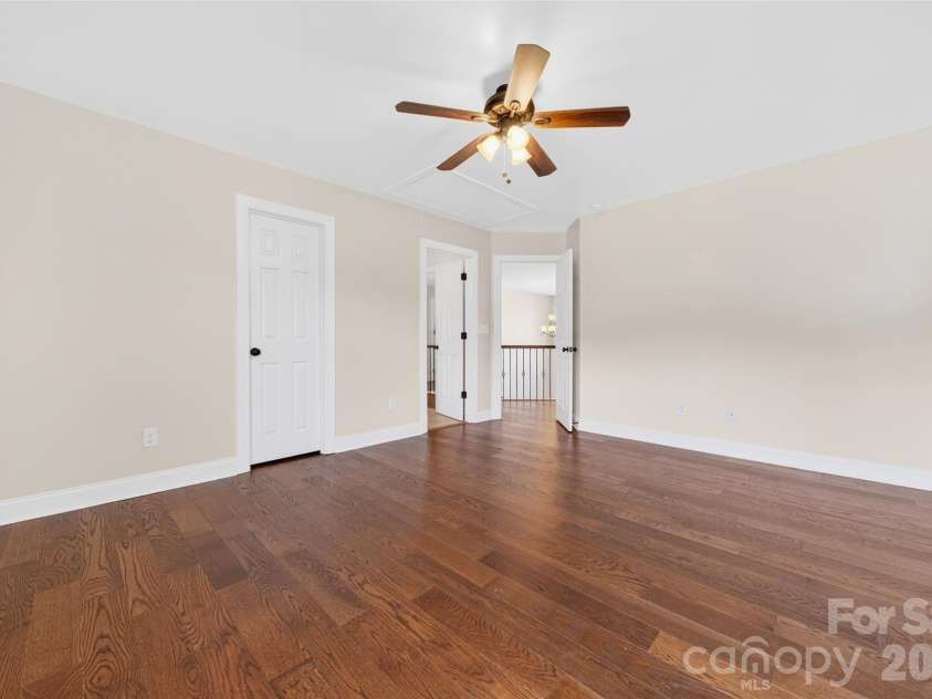 1008 Spring Rose Lane, Matthews, NC 28104.  MLS# CAR4382906, YatesRealty ID 24258. 