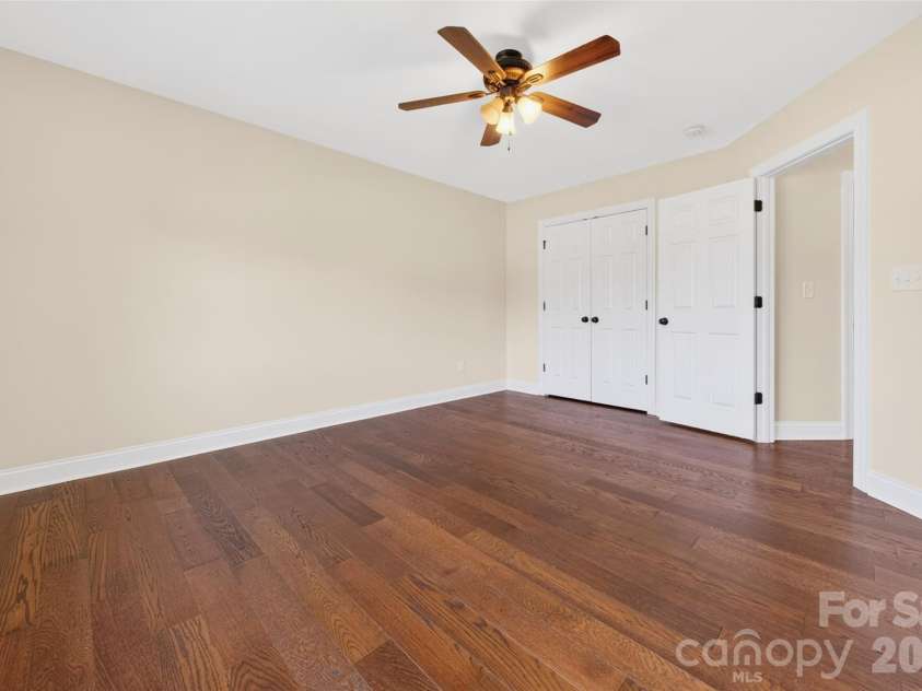 1008 Spring Rose Lane, Matthews, NC 28104.  MLS# CAR4382906, YatesRealty ID 24258. 
