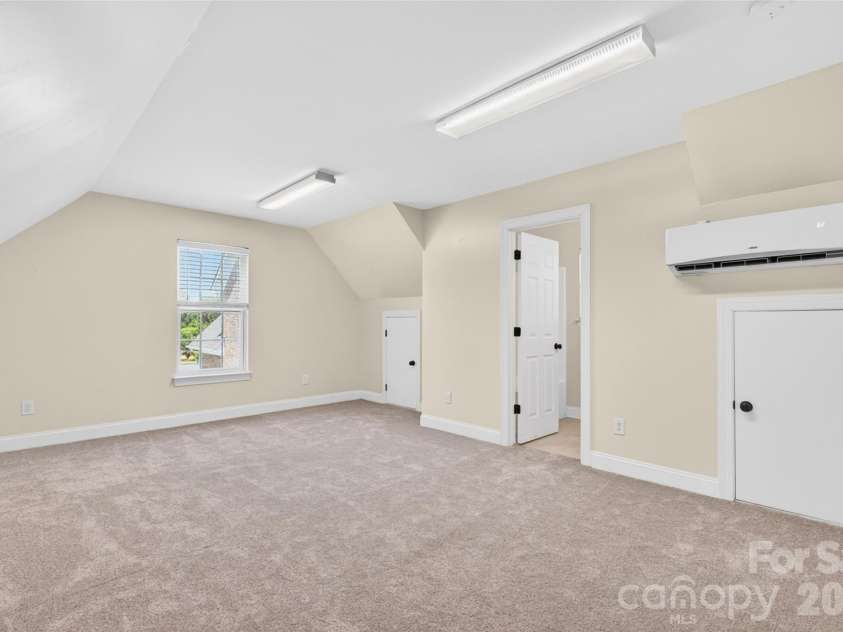 1008 Spring Rose Lane, Matthews, NC 28104.  MLS# CAR4382906, YatesRealty ID 24258. 