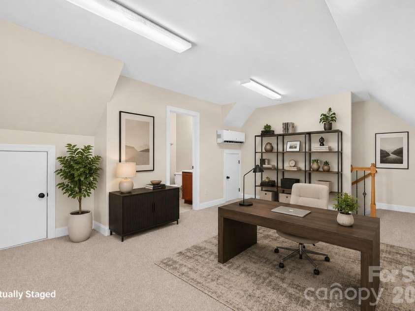 1008 Spring Rose Lane, Matthews, NC 28104.  MLS# CAR4382906, YatesRealty ID 24258. 