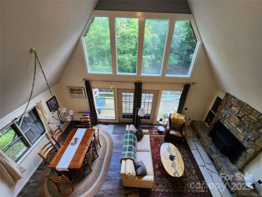 370 Woodland Hills Drive, Elk Park, NC 28622.  MLS# CAR4270803, YatesRealty ID 24259. 