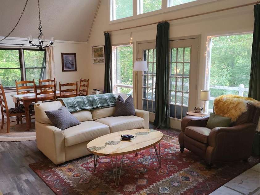 370 Woodland Hills Drive, Elk Park, NC 28622.  MLS# CAR4270803, YatesRealty ID 24259. 