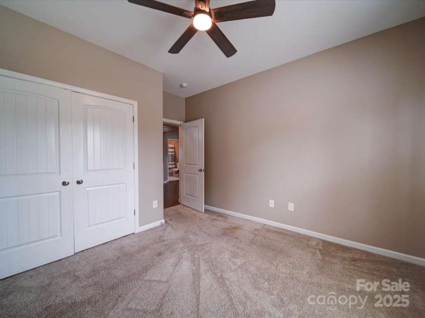 120 Autumn Mist Road, Statesville, NC 28677.  MLS# CAR4259210, YatesRealty ID 2426. 