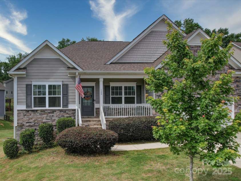 120 Autumn Mist Road, Statesville, NC 28677.  MLS# CAR4259210, YatesRealty ID 2426. 
