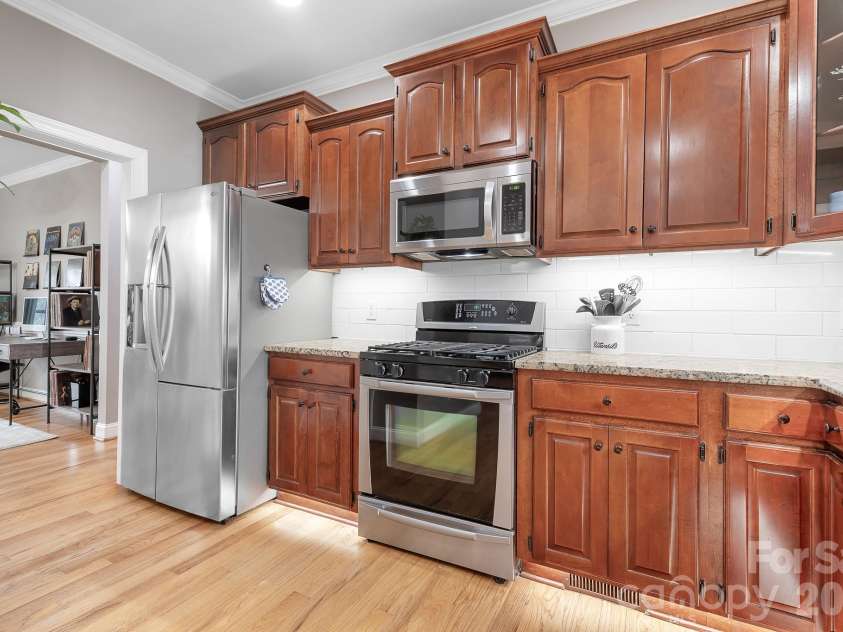 129 Postell Drive, Statesville, NC 28625.  MLS# CAR4349508, YatesRealty ID 2426. 