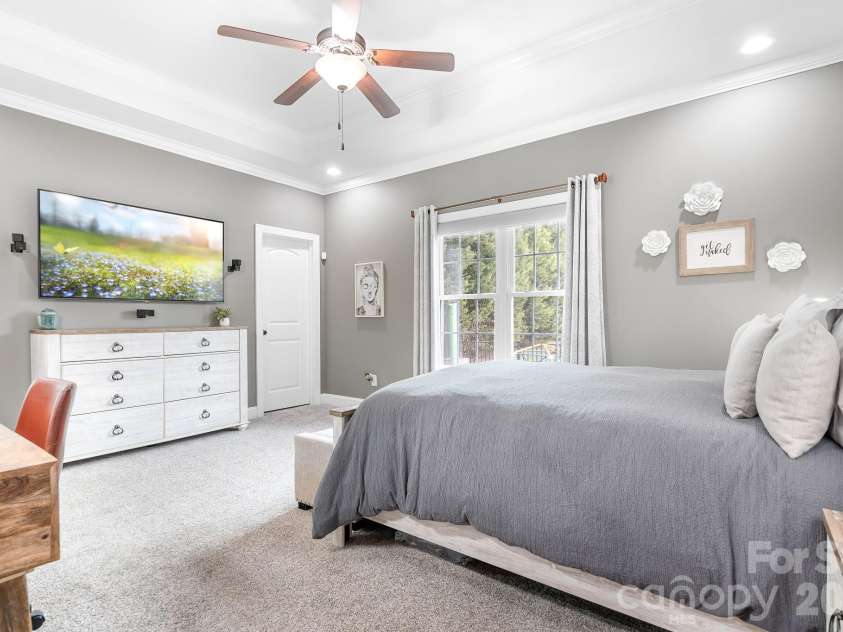 129 Postell Drive, Statesville, NC 28625.  MLS# CAR4349508, YatesRealty ID 2426. 