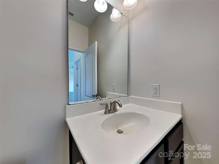 8906 Paddle Oak Road, Charlotte, NC 28227.  MLS# CAR4233807, YatesRealty ID 2426. 