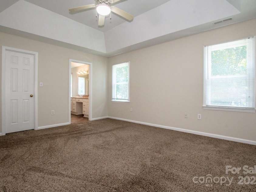 169 Southhaven Drive, Mooresville, NC 28117.  MLS# CAR4278204, YatesRealty ID 24260. 