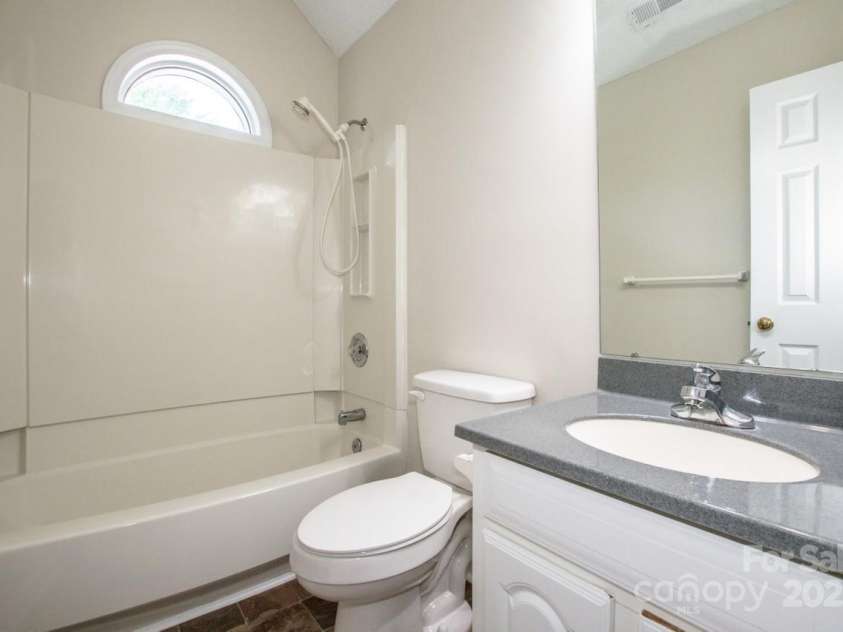 169 Southhaven Drive, Mooresville, NC 28117.  MLS# CAR4278204, YatesRealty ID 24260. 