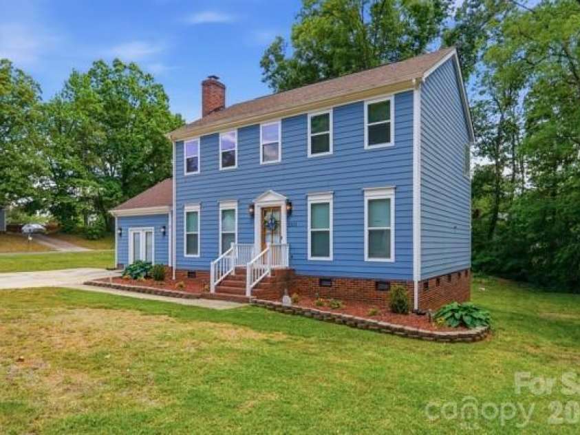 2501 Olde Whitehall Road, Charlotte, NC 28273.  MLS# CAR4366487, YatesRealty ID 24260. 