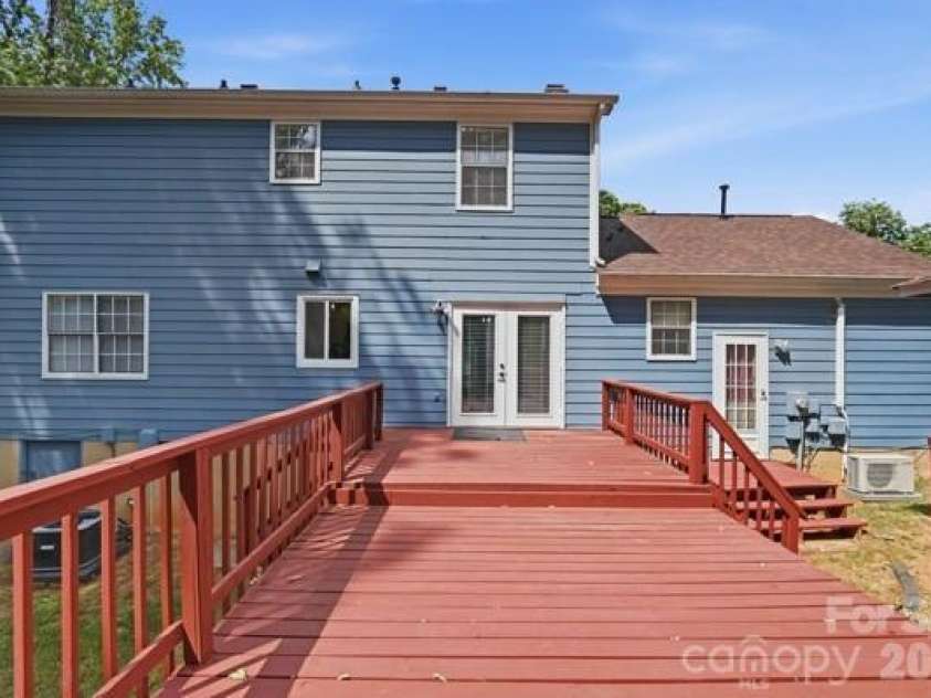 2501 Olde Whitehall Road, Charlotte, NC 28273.  MLS# CAR4366487, YatesRealty ID 24260. 