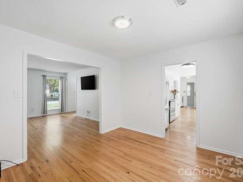 2501 Olde Whitehall Road, Charlotte, NC 28273.  MLS# CAR4366487, YatesRealty ID 24260. 