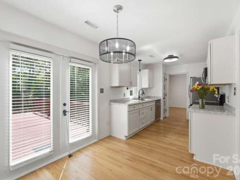 2501 Olde Whitehall Road, Charlotte, NC 28273.  MLS# CAR4366487, YatesRealty ID 24260. 