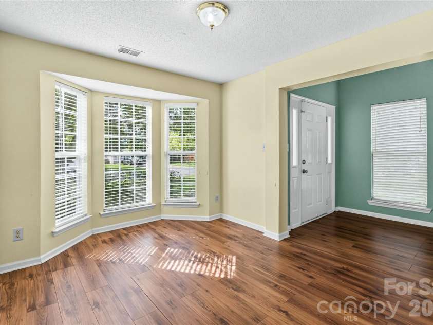 3047 Wyntree Court, Matthews, NC 28104.  MLS# CAR4381909, YatesRealty ID 24261. 