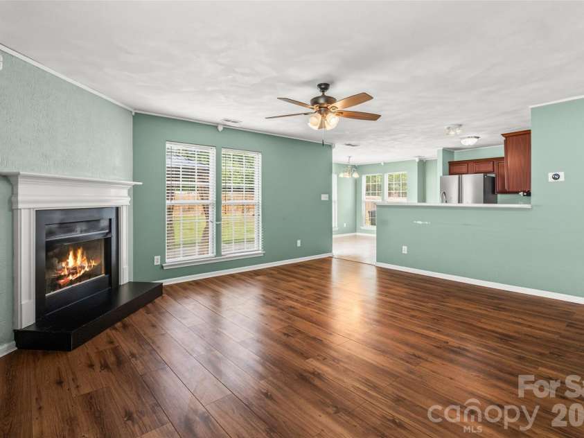 3047 Wyntree Court, Matthews, NC 28104.  MLS# CAR4381909, YatesRealty ID 24261. 