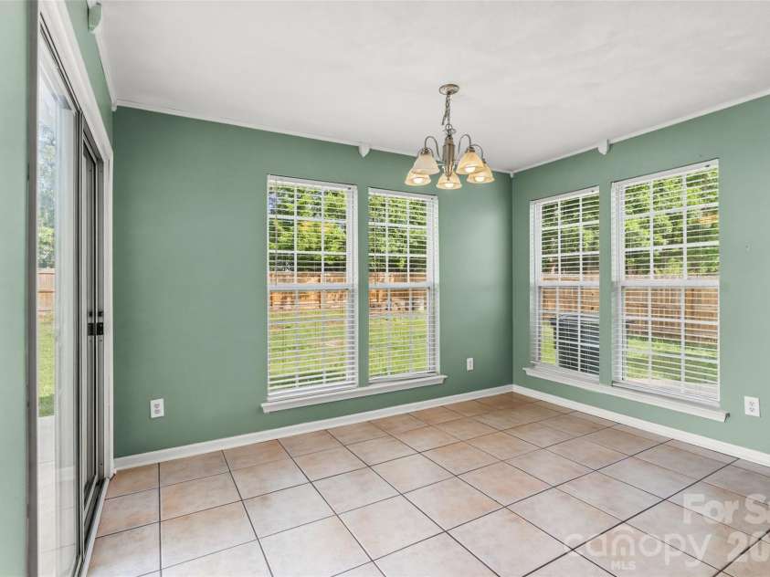3047 Wyntree Court, Matthews, NC 28104.  MLS# CAR4381909, YatesRealty ID 24261. 