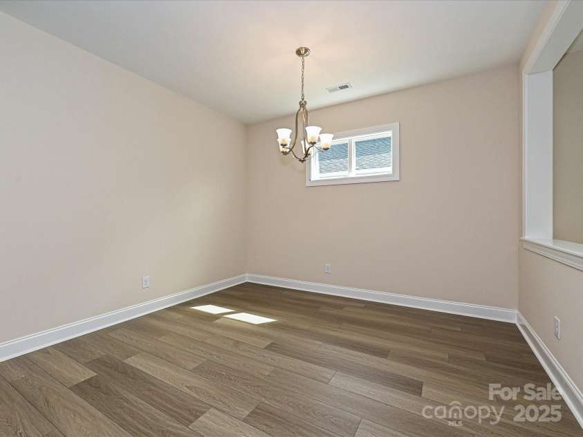 118 STOWAWAY Drive, Denver, NC 28037.  MLS# CAR4278600, YatesRealty ID 24262. Dining Room